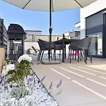 Jlo1 Mit Beheizbarem Pool Holiday home