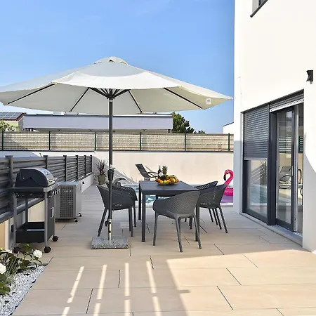 Jlo1 Mit Beheizbarem Pool 펜션