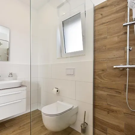 Сasa de vacaciones Jlo1 Mit Beheizbarem Pool