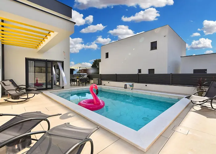 펜션 Jlo1 Mit Beheizbarem Pool