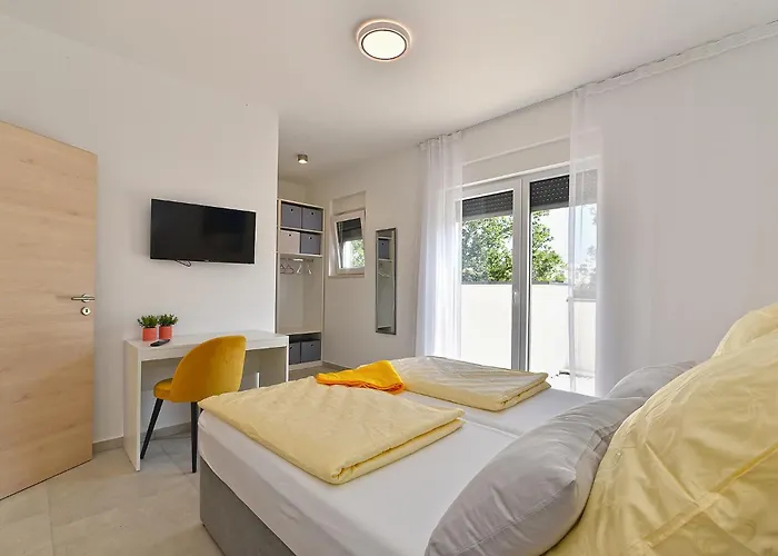 Vakantiehuis Jlo1 Mit Beheizbarem Pool