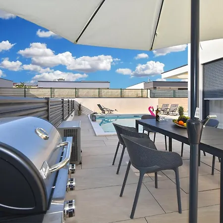 Jlo1 Holiday home *