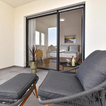 Jlo1 Holiday home *